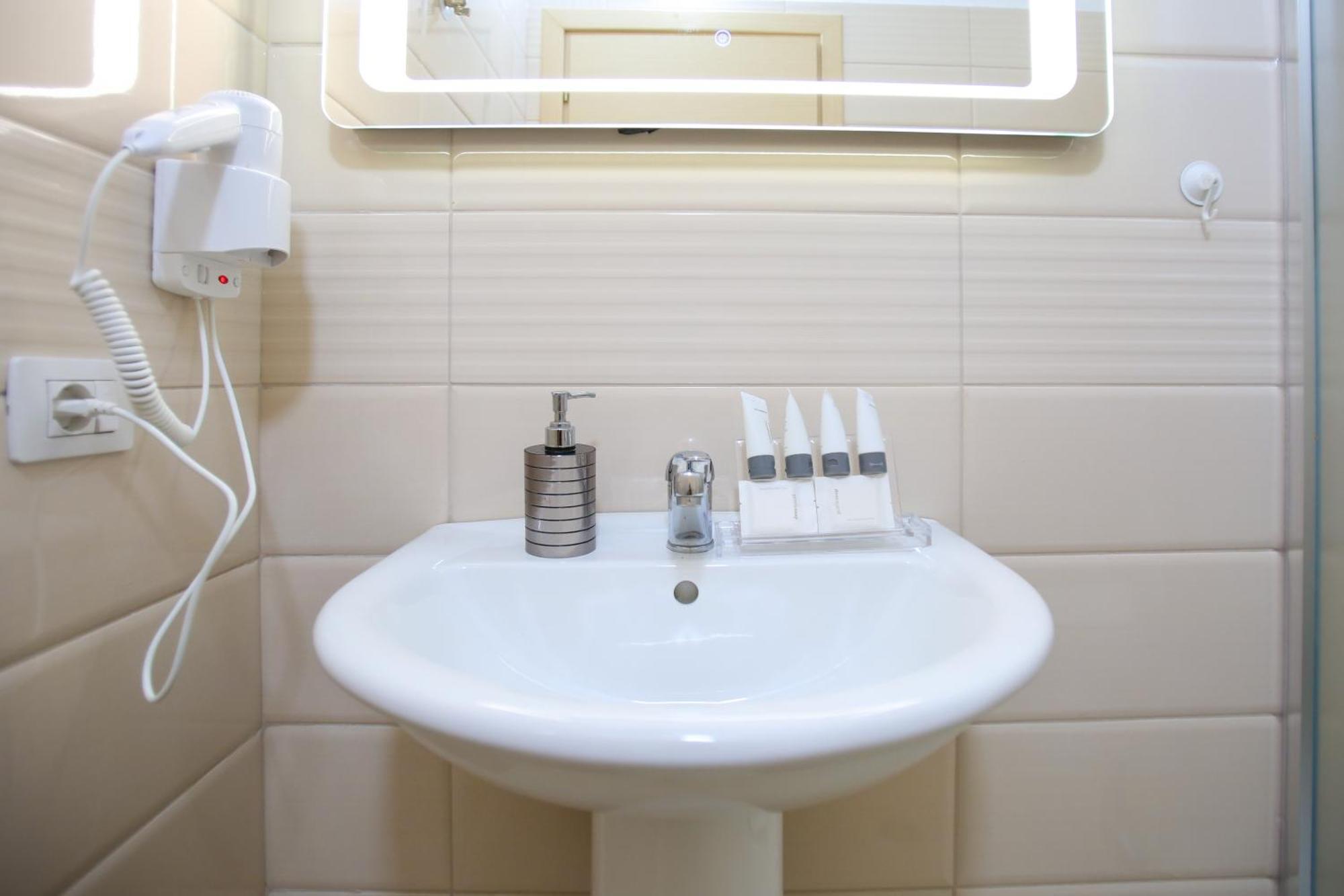Oasis Residence Vlora Kültér fotó